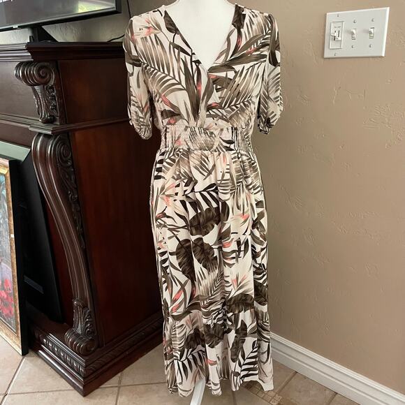 Old Navy Maxi Dress Medium Tropical Palm Leaf Empire Cut Boho Beach - Picture 1 of 9